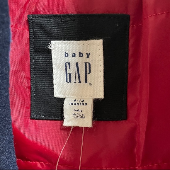 Baby Gap Navy Blue Toggle Coat
Size 6-12 Months. - Picture 5 of 12